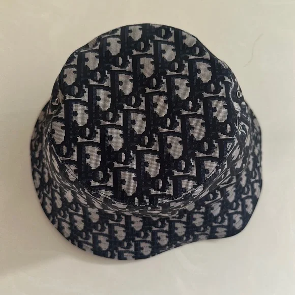 Reversible Dior bucket hat